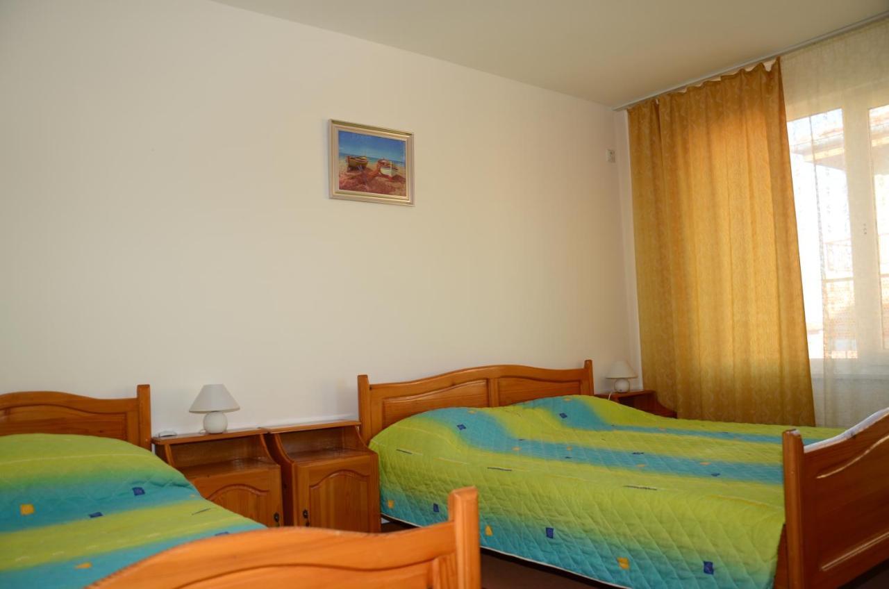 Veda Guest House Pomorie Zimmer foto